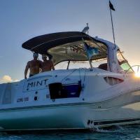 cozumel-island%2c-private-boats%2c-yachts%2c-catamarans%2c-private-boat-rentals%2c-deluxe-private-boats%2c-el-cielo-25.jpg