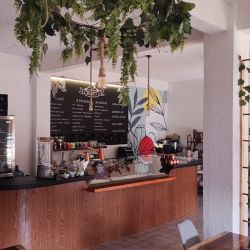 mas-cafe-cuauhtemoc-24-zihuatanejo-ensaladas.jpeg