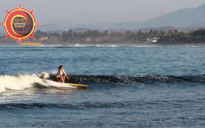 Playa La Saladita Guerrero Surf 